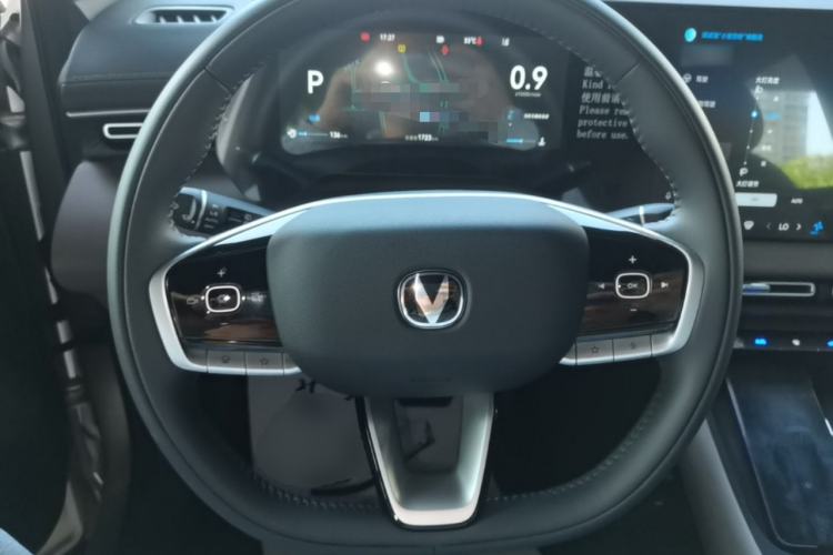 Used CHANGAN CS55PLUS 2026 Fourth Generation New Blue Whale 1.5T TianShu Premium Trim Steering Wheel