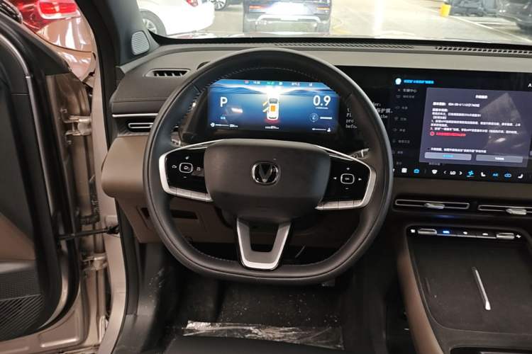 Used CHANGAN CS55PLUS 2026 Fourth Generation New Blue Whale 1.5T TianShu Premium Trim Steering Wheel