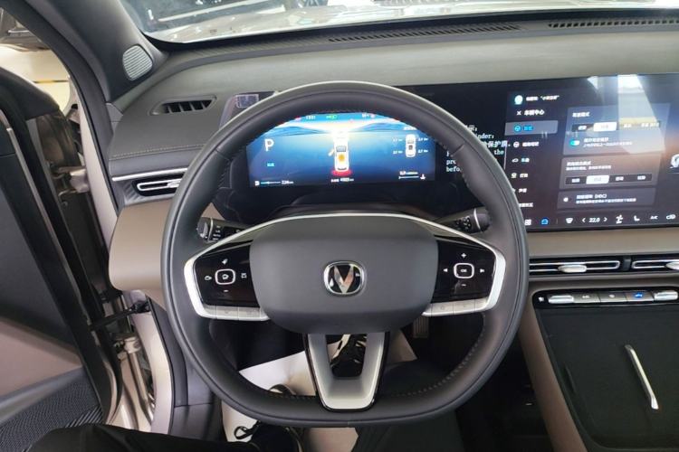 Used CHANGAN CS55PLUS 2026 Fourth Generation New Blue Whale 1.5T TianShu Premium Trim Steering Wheel
