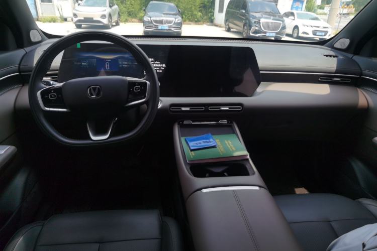 Used CHANGAN CS55PLUS 2026 Fourth Generation New Blue Whale 1.5T TianShu Premium Trim Center Console