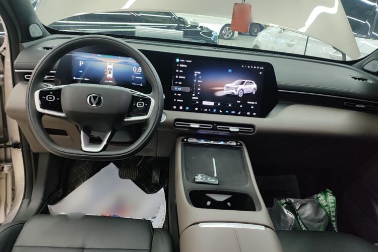 Used CHANGAN CS55PLUS 2026 Fourth Generation New Blue Whale 1.5T TianShu Premium Trim Center Console