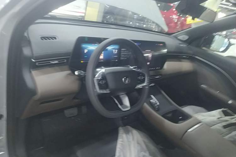 Used CHANGAN CS55PLUS 2026 Model, 4th Generation New Blue Whale 1.5T Tianxu Luxury Version Center Console