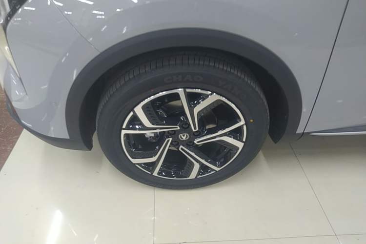 Used CHANGAN CS55PLUS 2026 Model, 4th Generation New Blue Whale 1.5T Tianxu Luxury Version Exterior 4