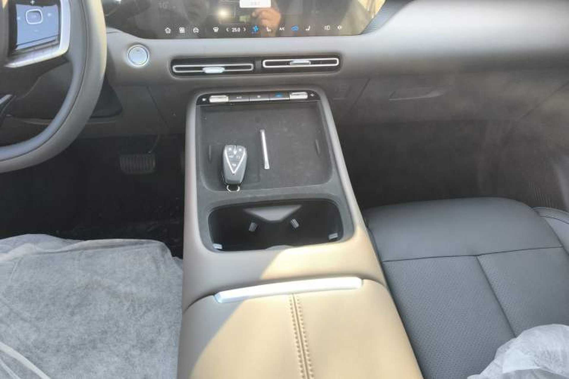 Used CHANGAN CS55PLUS 2026 Fourth Generation New Blue Whale 1.5T TianShu Premium Trim Gear Lever