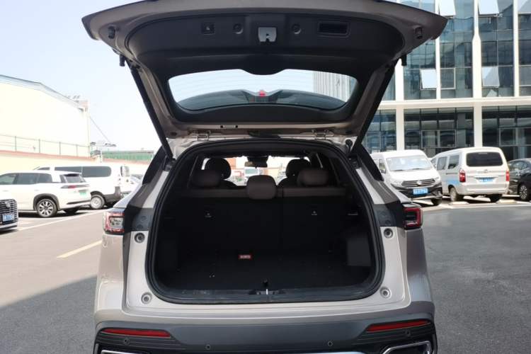 Used CHANGAN CS55PLUS 2026 Fourth Generation New Blue Whale 1.5T TianShu Premium Trim Trunk