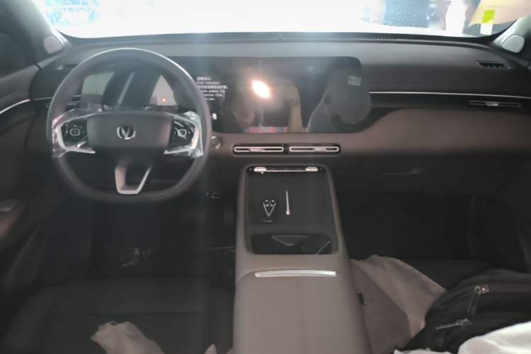 Used CHANGAN CS55PLUS 2026 Model Fourth-Generation New Blue Whale 1.5T Leading Model Center Console