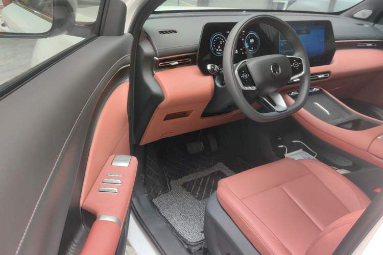 Used CHANGAN CS55PLUS 2026 Model Fourth-Generation New Blue Whale 1.5T Leading Model Driver Seat