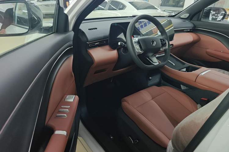 Used CHANGAN CS55PLUS 2026 Model Fourth-Generation New Blue Whale 1.5T Leading Model Driver Seat