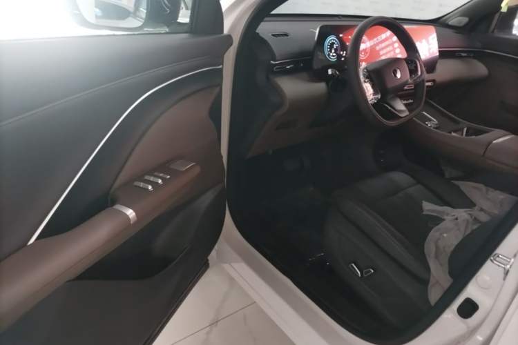 Used CHANGAN CS55PLUS 2026 Model Fourth-Generation New Blue Whale 1.5T Leading Model Driver Seat