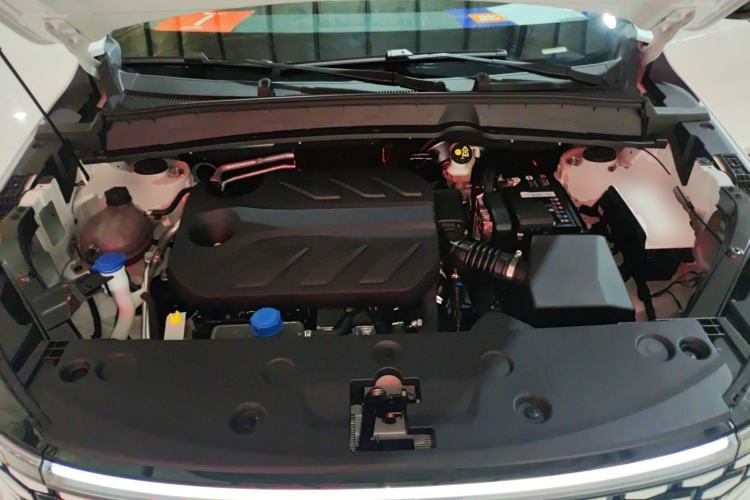 Used CHANGAN CS55PLUS 2026 Model, 4th Generation New Blue Whale 1.5T Tianxu Luxury Version Engine Bay