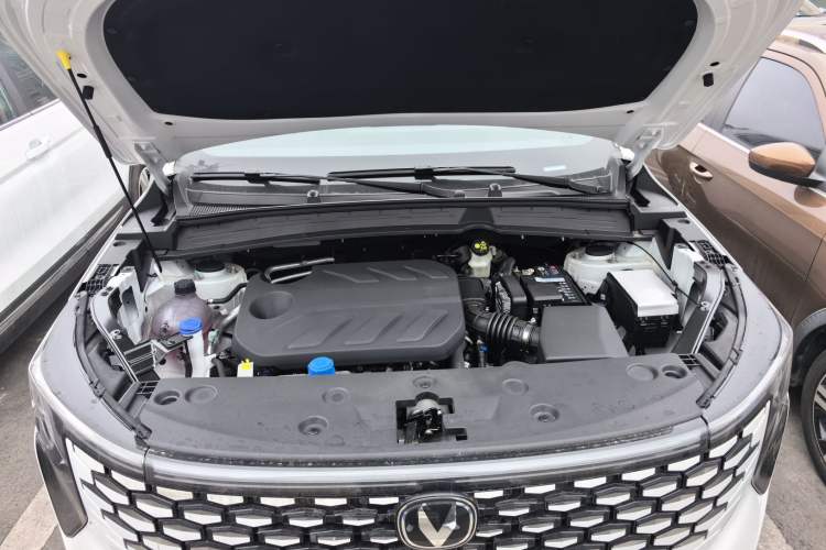 Used CHANGAN CS55PLUS 2026 Model Fourth-Generation New Blue Whale 1.5T Leading Model Engine Bay