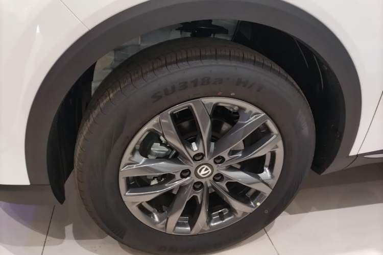 Used CHANGAN CS55PLUS 2026 Model Fourth-Generation New Blue Whale 1.5T Leading Model Exterior 4