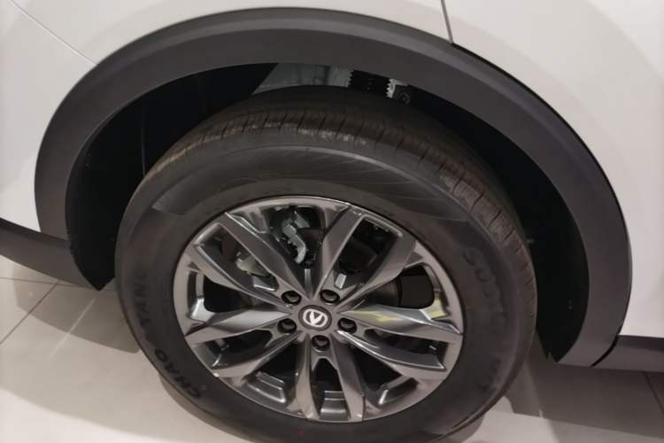 Used CHANGAN CS55PLUS 2026 Model Fourth-Generation New Blue Whale 1.5T Leading Model Exterior 5