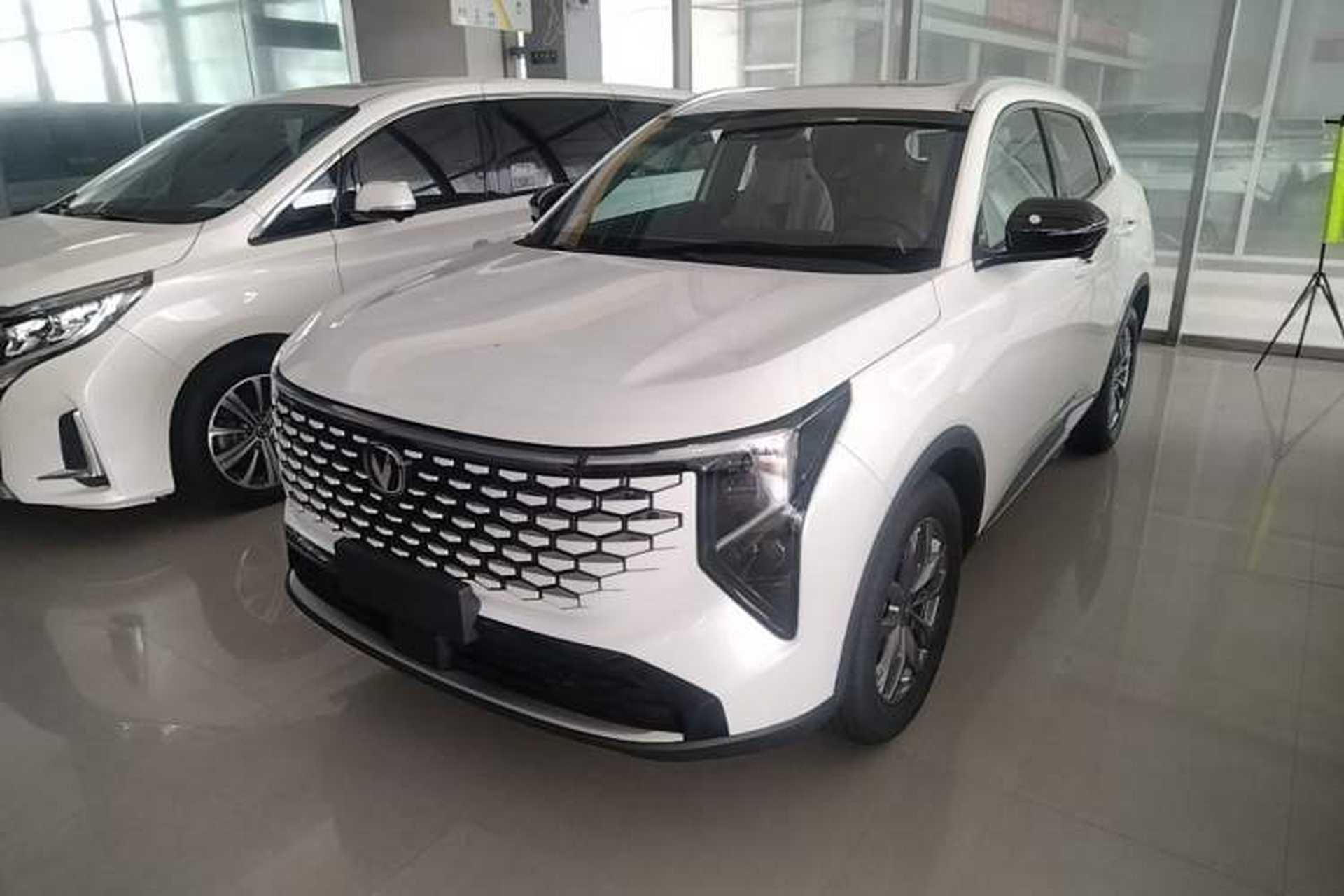Used CHANGAN CS55PLUS 2026 Model Fourth-Generation New Blue Whale 1.5T Leading Model Front Left 45 Deg