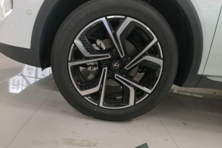 Used CHANGAN CS55PLUS 2026 Model, 4th Generation New Blue Whale 1.5T Tianxu Luxury Version Left Front Wheel Hub