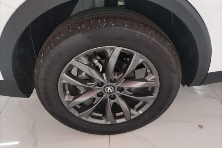Used CHANGAN CS55PLUS 2026 Model Fourth-Generation New Blue Whale 1.5T Leading Model Right Rear Wheel Hub