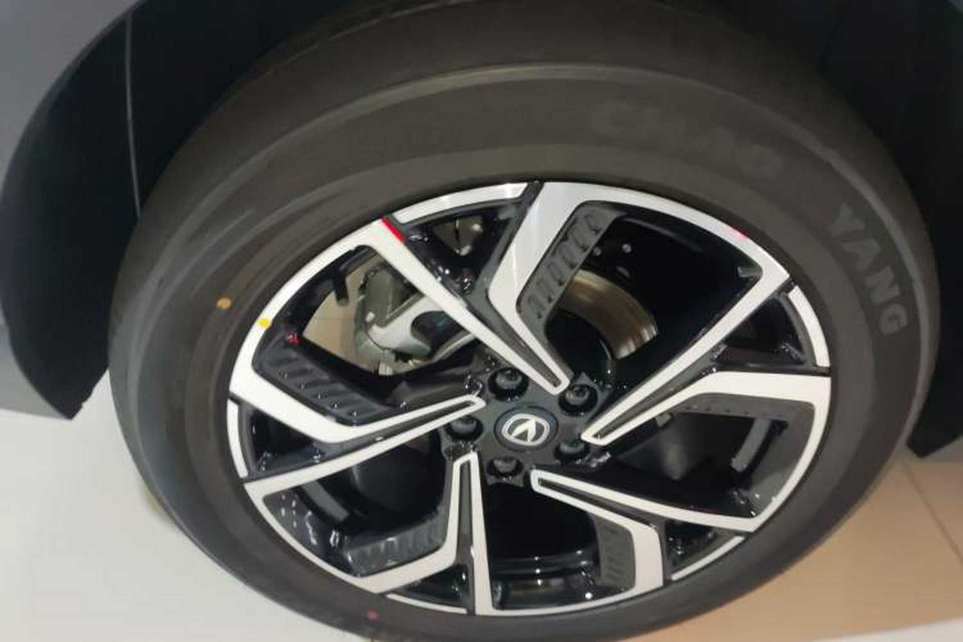 Used CHANGAN CS55PLUS 2026 Model, 4th Generation New Blue Whale 1.5T Tianxu Luxury Version Right Rear Wheel Hub