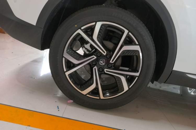 Used CHANGAN CS55PLUS 2026 Model, 4th Generation New Blue Whale 1.5T Tianxu Luxury Version Right Rear Wheel Hub