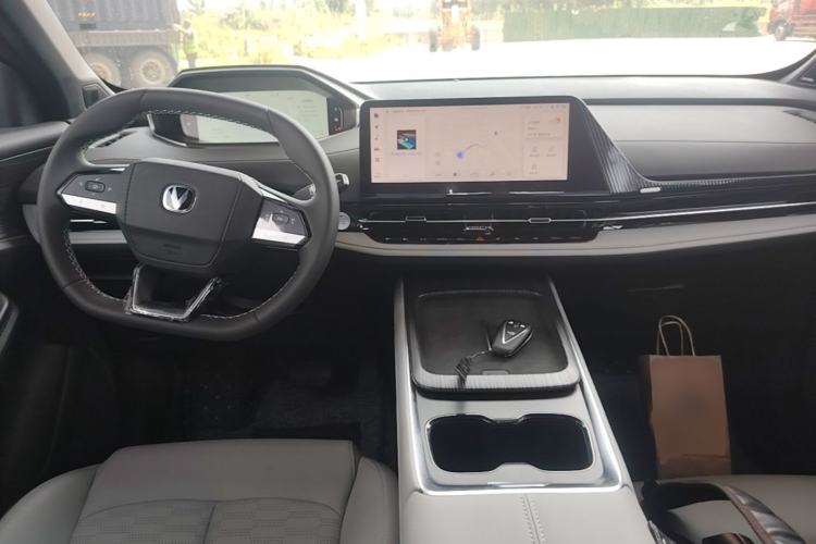 Used CHANGAN CS55PLUS PHEV 2025 Smart New Blue Whale 125km Battleship Edition Center Console