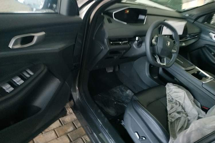 Used CHANGAN CS55PLUS PHEV 2025 Smart New Blue Whale 125km Battleship Edition Driver Seat