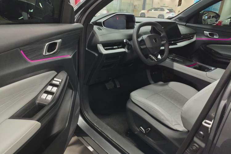Used CHANGAN CS55PLUS PHEV 2025 Smart New Blue Whale 125km Battleship Edition Driver Seat