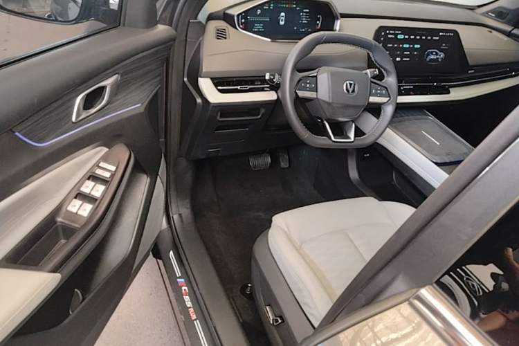 Used CHANGAN CS55PLUS PHEV 2025 Smart New Blue Whale 125km Battleship Edition Driver Seat