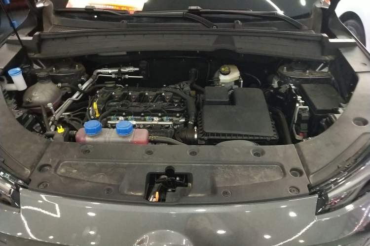 Used CHANGAN CS55PLUS PHEV 2025 Smart New Blue Whale 125km Battleship Edition Engine Bay