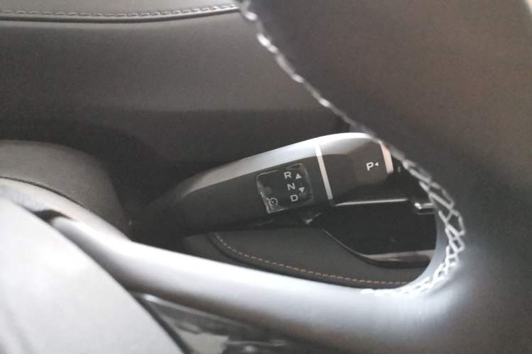Used CHANGAN CS55PLUS PHEV 2025 Smart New Blue Whale 125km Battleship Edition Gear Lever
