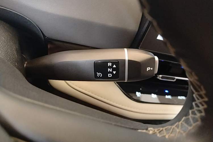 Used CHANGAN CS55PLUS PHEV 2025 Smart New Blue Whale 125km Battleship Edition Gear Lever