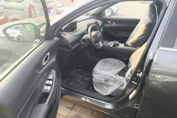 Used CHANGAN CS55PLUS PHEV 2025 Smart New Blue Whale 125km Battleship Edition Interior 3