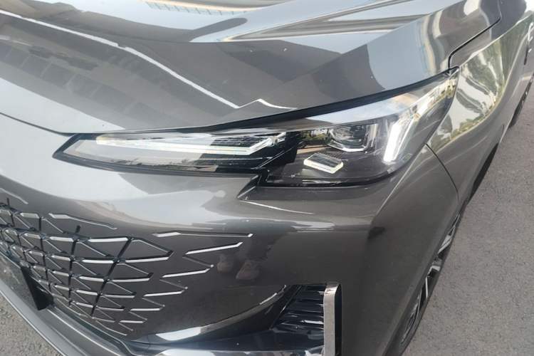 Used CHANGAN CS55PLUS PHEV 2025 Smart New Blue Whale 125km Battleship Edition Left Front Headlight
