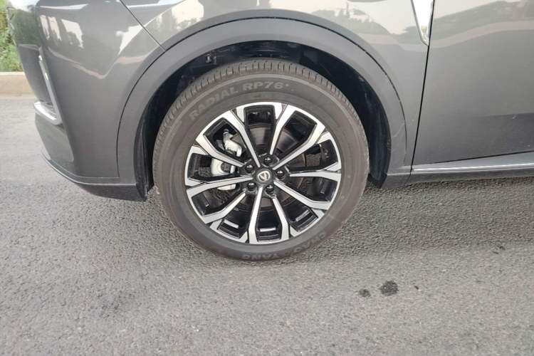 Used CHANGAN CS55PLUS PHEV 2025 Smart New Blue Whale 125km Battleship Edition Left Front Wheel Hub