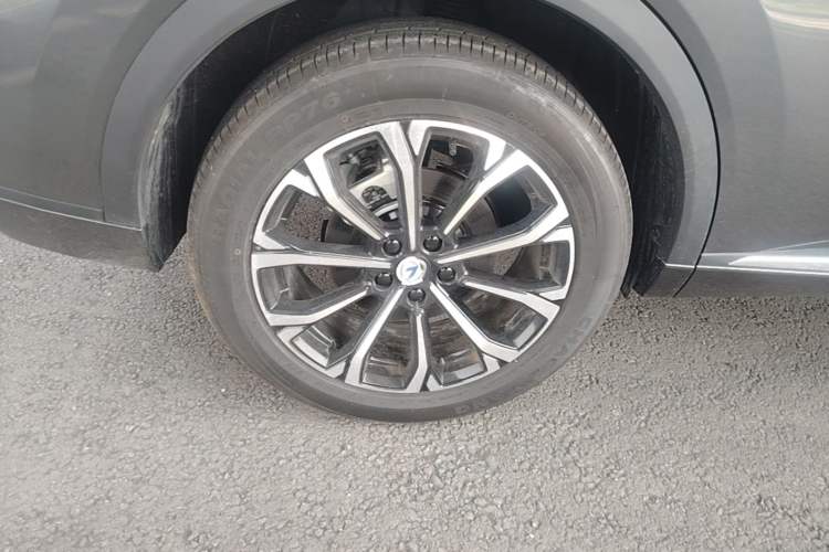 Used CHANGAN CS55PLUS PHEV 2025 Smart New Blue Whale 125km Battleship Edition Right Rear Wheel Hub