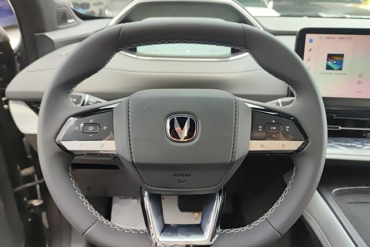 Used CHANGAN CS55PLUS PHEV 2025 Smart New Blue Whale 125km Ultra-Range Edition Steering Wheel