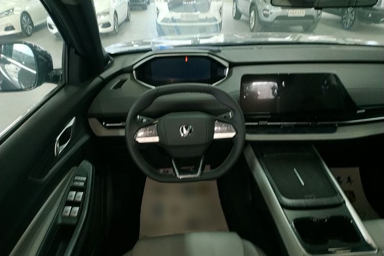 Used CHANGAN CS55PLUS PHEV 2025 Smart New Blue Whale 125km Battleship Edition Steering Wheel