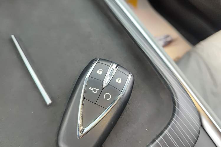 Used CHANGAN CS55PLUS PHEV 2025 Smart New Blue Whale 125km Ultra-Range Edition Vehicle Key