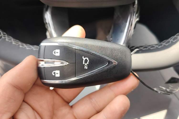Used CHANGAN CS55PLUS PHEV 2025 Smart New Blue Whale 125km Battleship Edition Vehicle Key