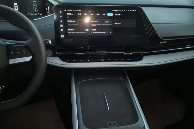 Used CHANGAN CS55PLUS PHEV 2025 Smart New Blue Whale 125km Ultra-Range Edition Audio And AC Panel