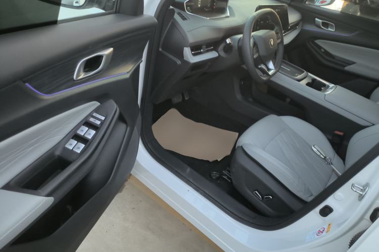 Used CHANGAN CS55PLUS PHEV 2025 Smart New Blue Whale 125km Ultra-Range Edition Driver Seat
