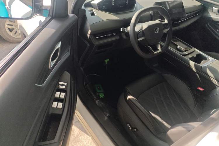 Used CHANGAN CS55PLUS PHEV 2025 Smart New Blue Whale 125km Ultra-Range Edition Driver Seat