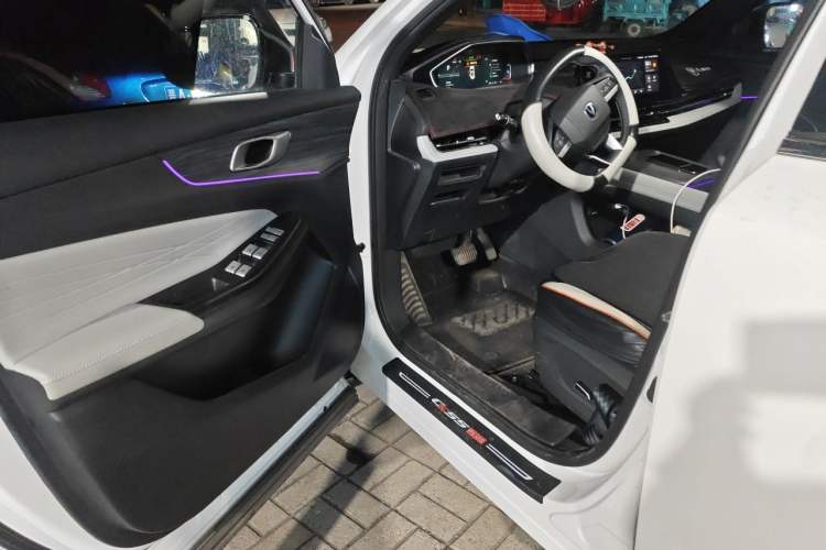 Used CHANGAN CS55PLUS PHEV 2025 Smart New Blue Whale 125km Ultra-Range Edition Driver Seat