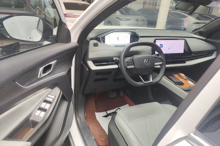Used CHANGAN CS55PLUS PHEV 2025 Smart New Blue Whale 125km Ultra-Range Edition Driver Seat