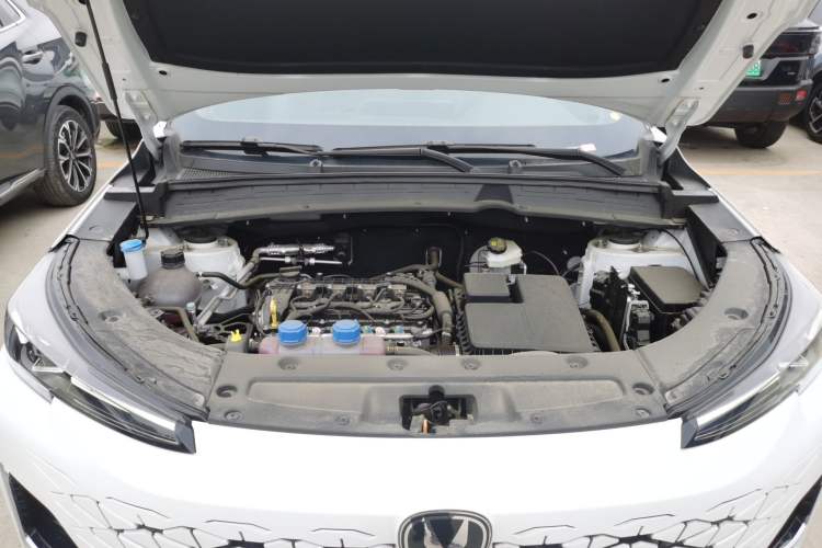 Used CHANGAN CS55PLUS PHEV 2025 Smart New Blue Whale 125km Battleship Edition Engine Bay