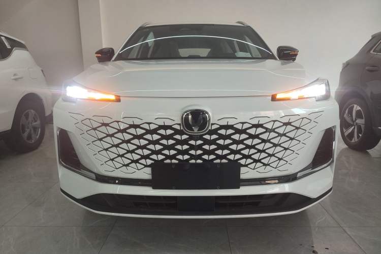 Used CHANGAN CS55PLUS PHEV 2025 Smart New Blue Whale 125km Battleship Edition Exterior 1