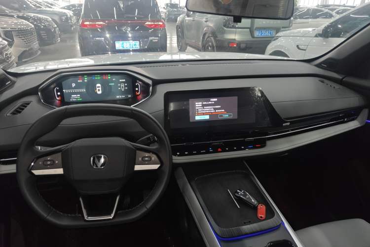 Used CHANGAN CS55PLUS PHEV 2025 Smart New Blue Whale 125km Battleship Edition Gear Lever