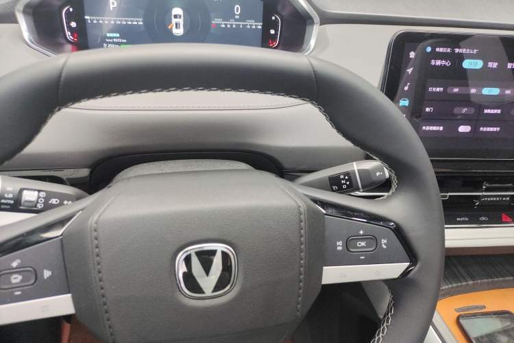 Used CHANGAN CS55PLUS PHEV 2025 Smart New Blue Whale 125km Ultra-Range Edition Gear Lever