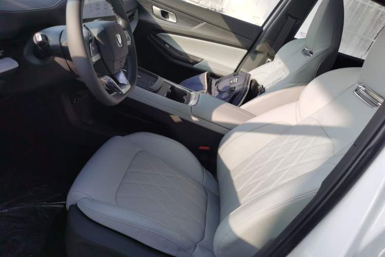 Used CHANGAN CS55PLUS PHEV 2025 Smart New Blue Whale 125km Ultra-Range Edition Left Front Seat