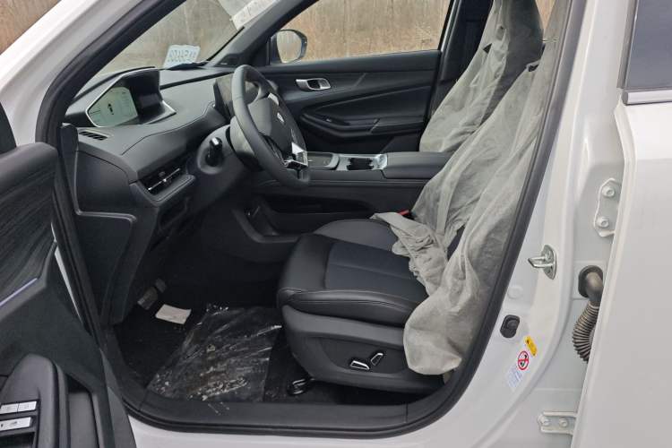 Used CHANGAN CS55PLUS PHEV 2025 Smart New Blue Whale 125km Battleship Edition Left Front Seat