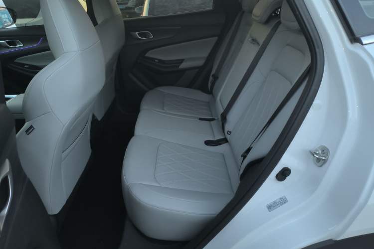 Used CHANGAN CS55PLUS PHEV 2025 Smart New Blue Whale 125km Ultra-Range Edition Left Rear Seat