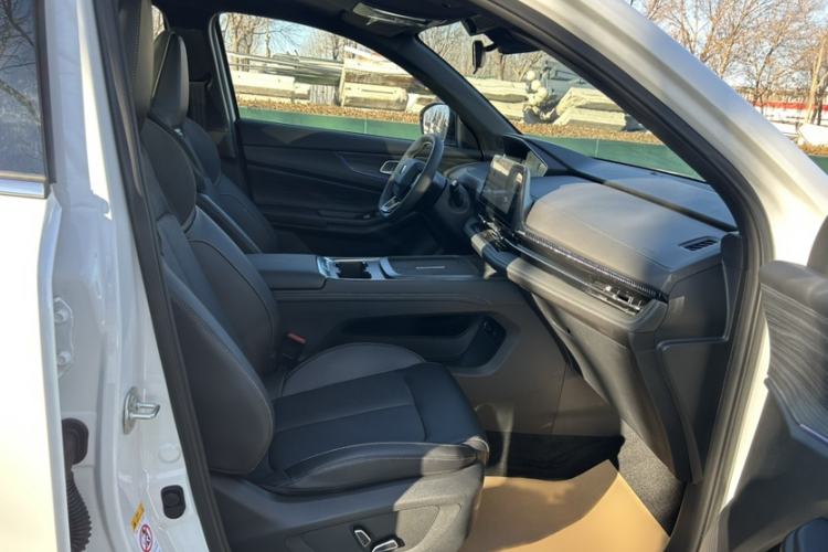 Used CHANGAN CS55PLUS PHEV 2025 Smart New Blue Whale 125km Battleship Edition Right Front Seat